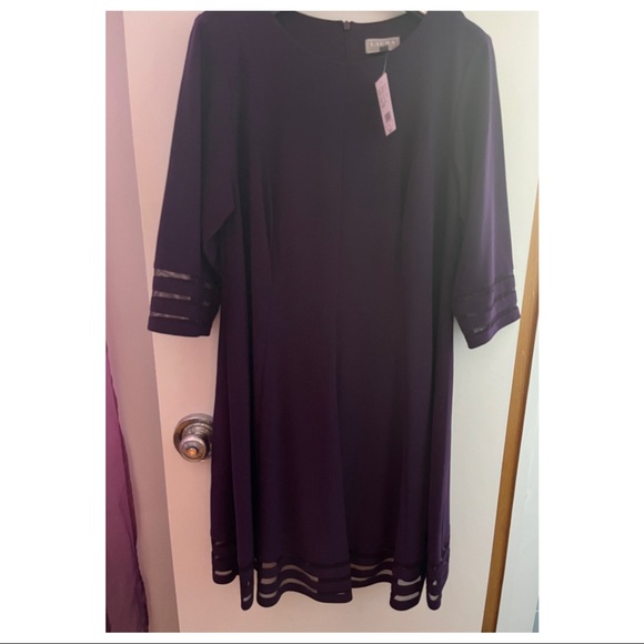 Laura Plus purple dress, gorgeous! 3/4 sleeves, NWT size 16 - Picture 3 of 3